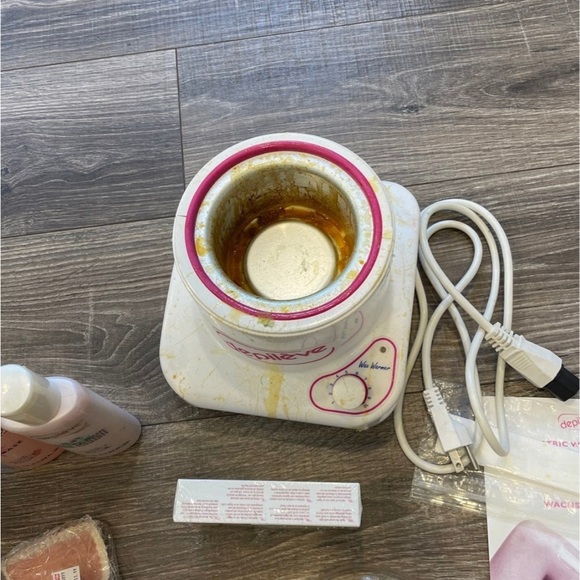 Waxing Kit - Picture 2 of 3